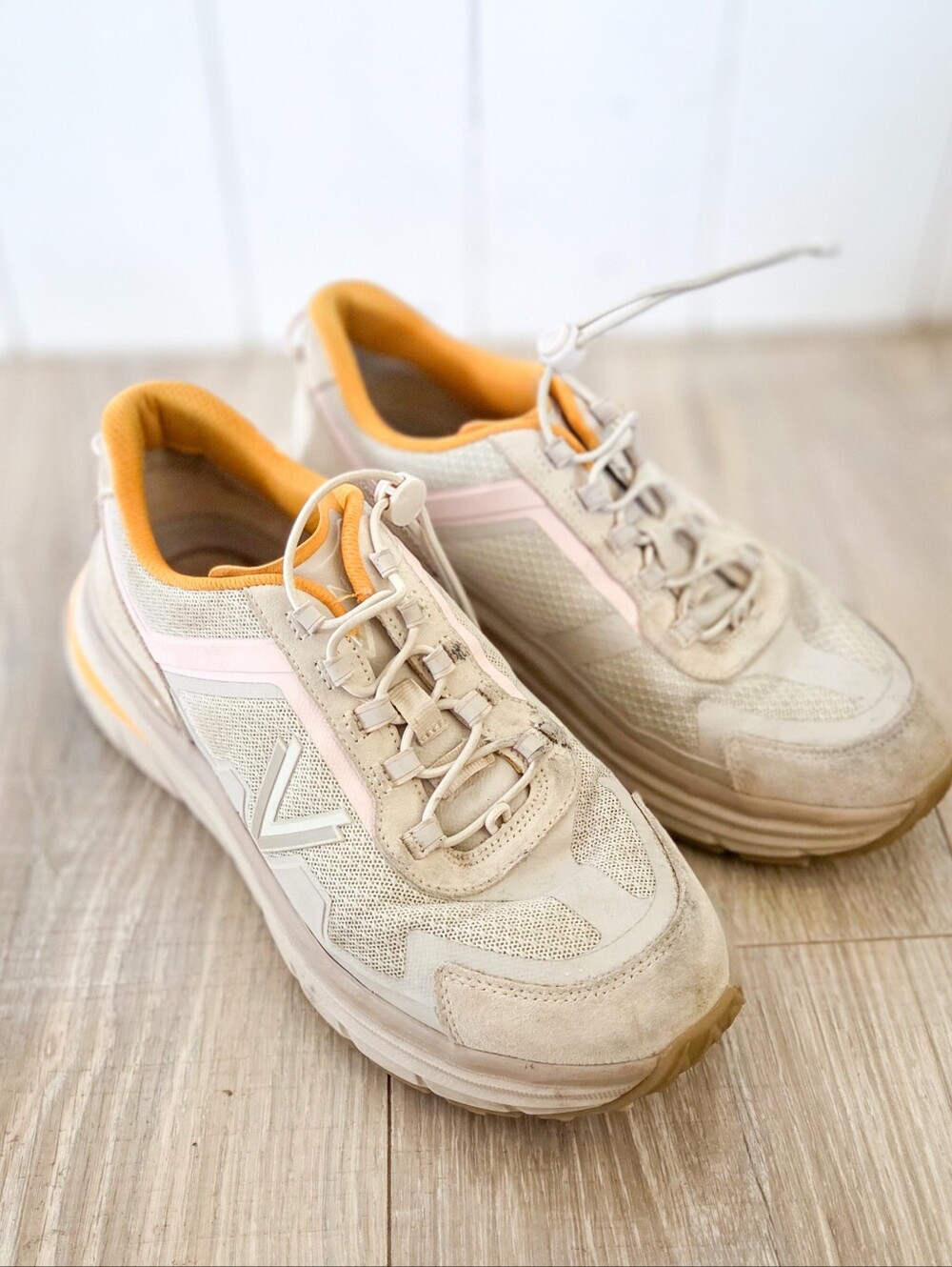 Vionic Sneakers